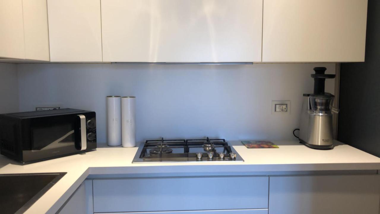 Morivione Apartment - Bocconi Free Parking ミラノ エクステリア 写真