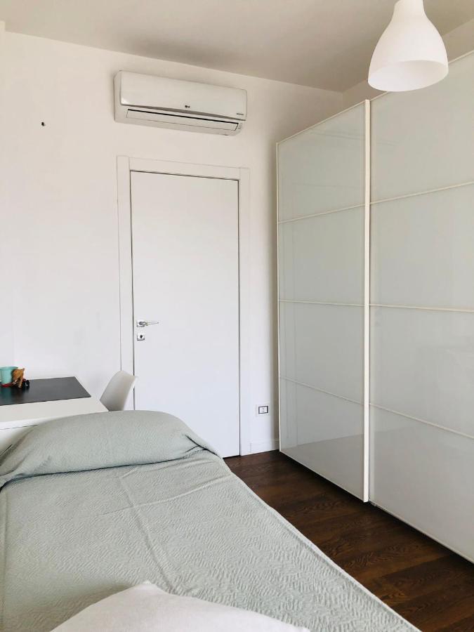 Morivione Apartment - Bocconi Free Parking ミラノ エクステリア 写真
