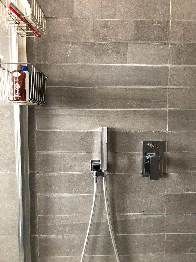 Morivione Apartment - Bocconi Free Parking ミラノ エクステリア 写真