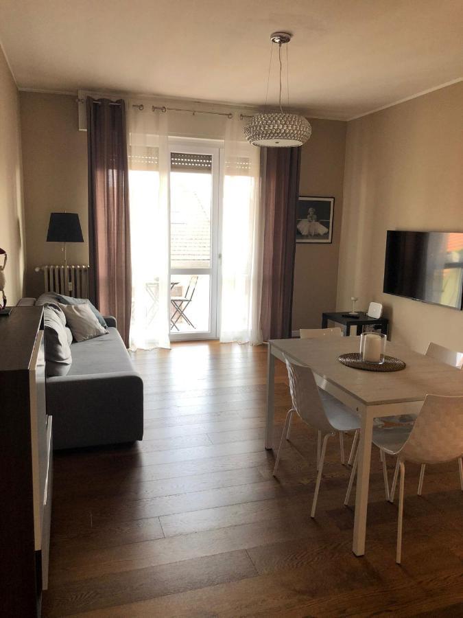 Morivione Apartment - Bocconi Free Parking ミラノ エクステリア 写真