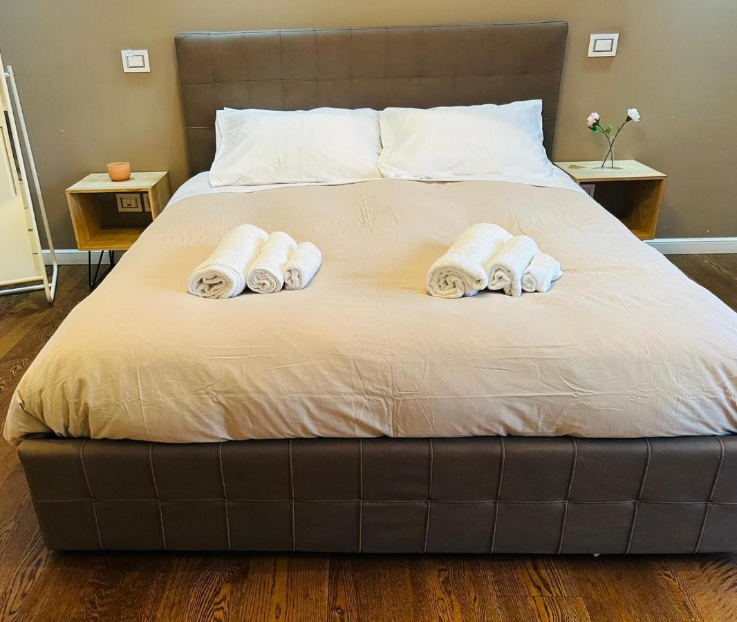 Morivione Apartment - Bocconi Free Parking ミラノ エクステリア 写真