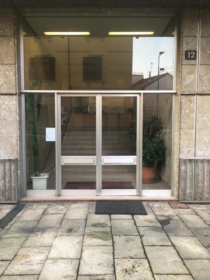 Morivione Apartment - Bocconi Free Parking ミラノ エクステリア 写真