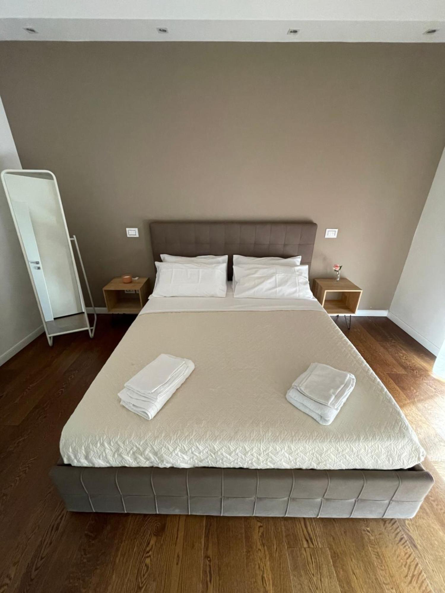 Morivione Apartment - Bocconi Free Parking ミラノ エクステリア 写真