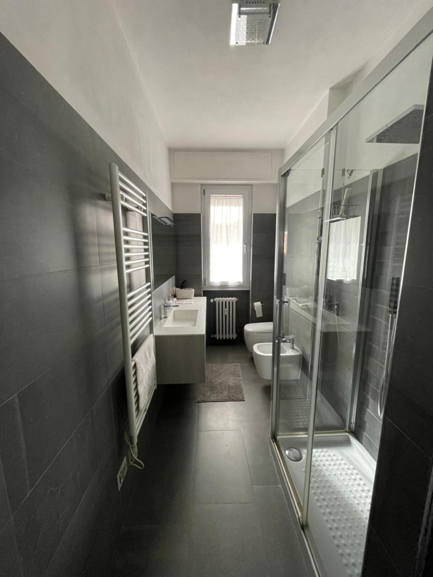 Morivione Apartment - Bocconi Free Parking ミラノ エクステリア 写真