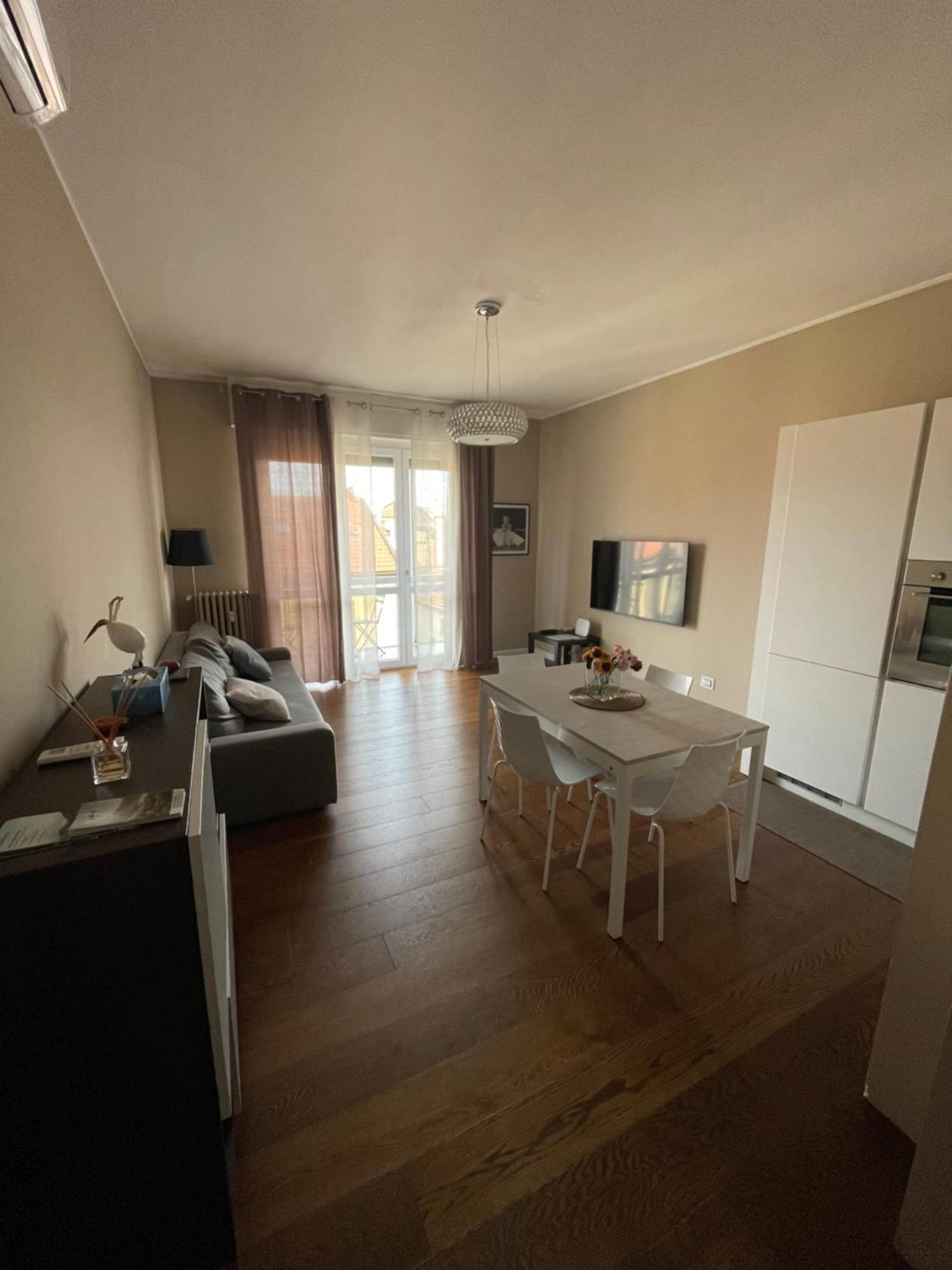 Morivione Apartment - Bocconi Free Parking ミラノ エクステリア 写真